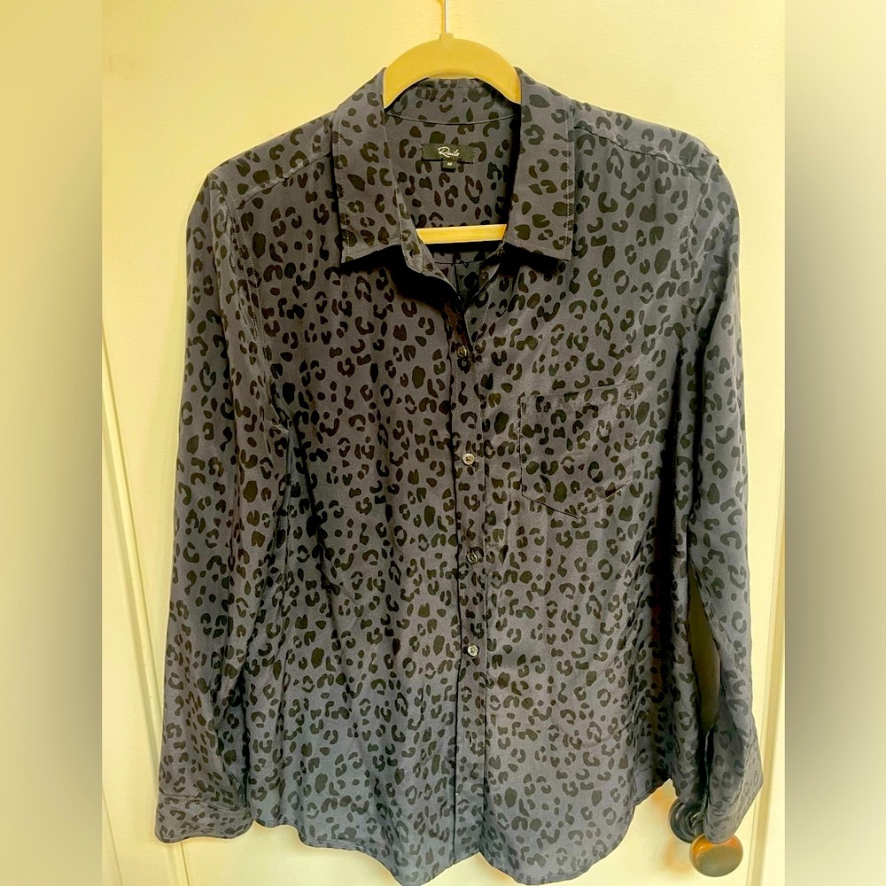 RAILS Gray Leopard Print Women’s Shirt